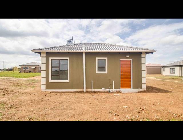 2 BEDROOM HOUSE FOR SALE IN SELCOURT